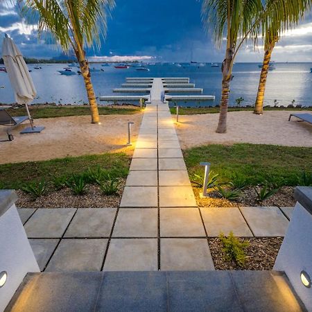 Latitude - With Private Plunge Pool Villa ริวิแยร์นัวร์ ภายนอก รูปภาพ