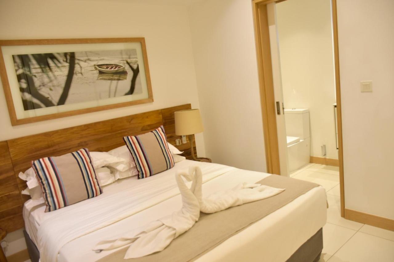 Latitude - With Private Plunge Pool Villa ริวิแยร์นัวร์ ภายนอก รูปภาพ