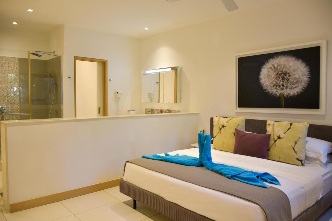 Latitude - With Private Plunge Pool Villa ริวิแยร์นัวร์ ภายนอก รูปภาพ