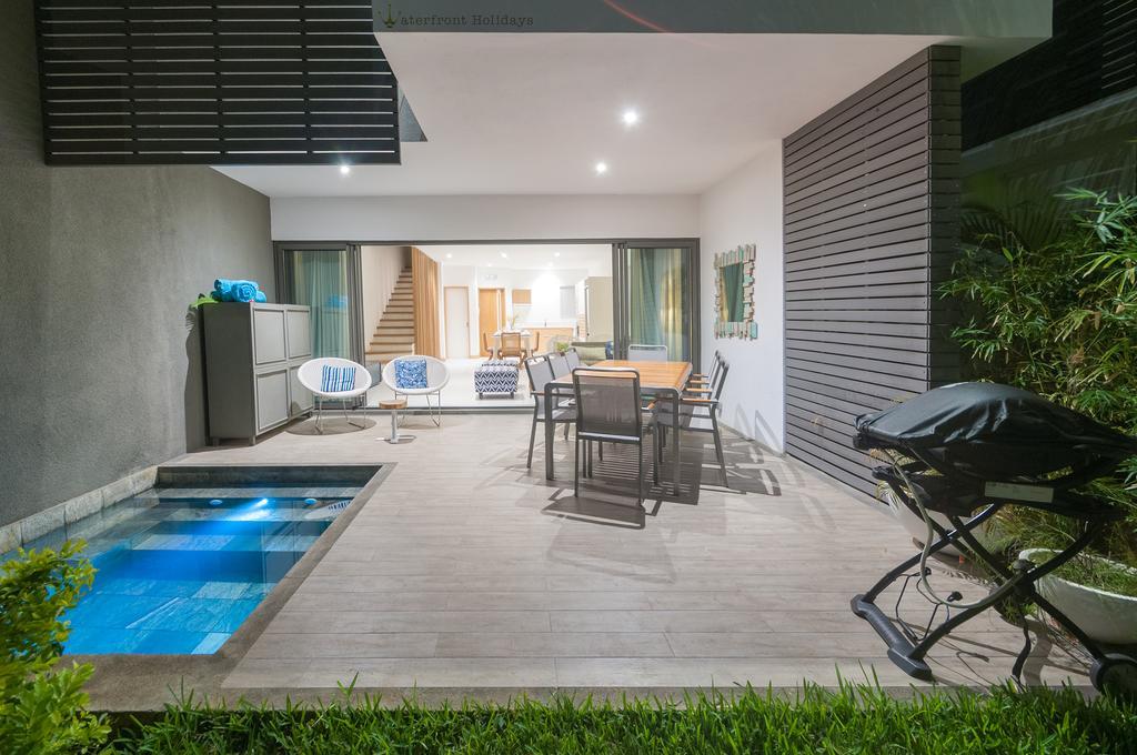 Latitude - With Private Plunge Pool Villa ริวิแยร์นัวร์ ภายนอก รูปภาพ